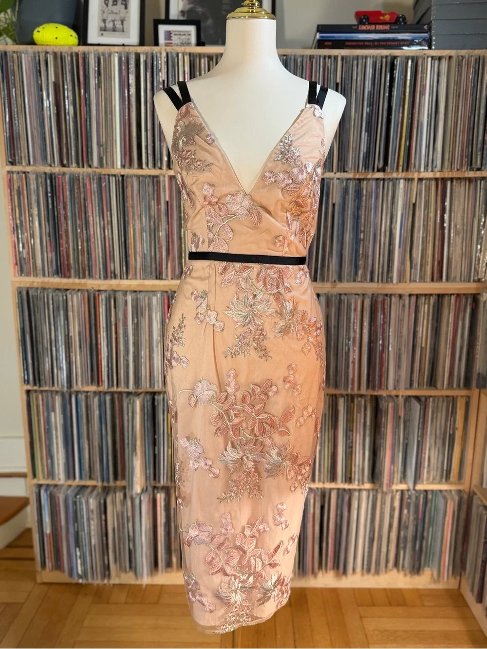 ASOS Blush Pink Embroidered Deep V-Neck Midi Dress Black Straps Size 2 Formal - Picture 5 of 11